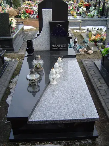 Zakład Nagrobkowo Pogrzebowy ULTIMA Via J.Jamioł